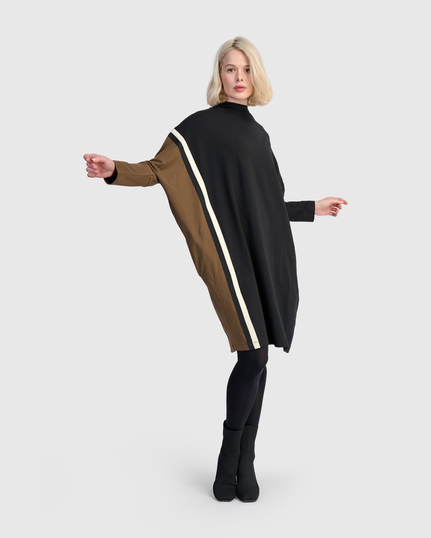 שמלה אורבן פס מיקס