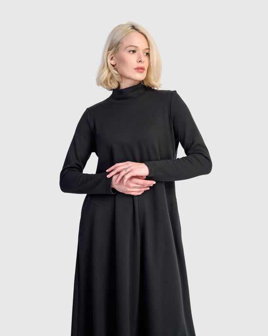 שמלה אורבן גולף שחורה