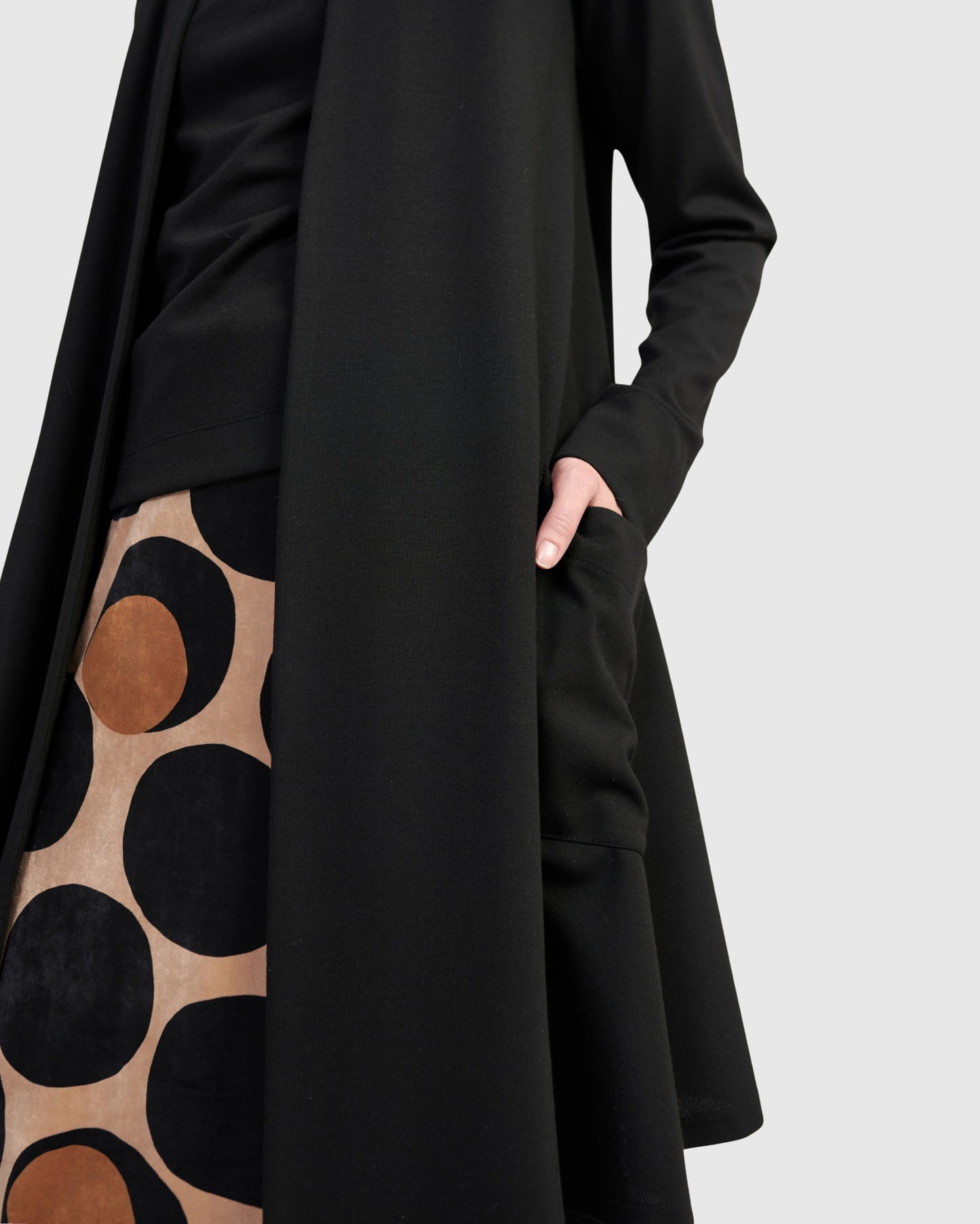 ז'קט מסתובב ג'רזי שחור