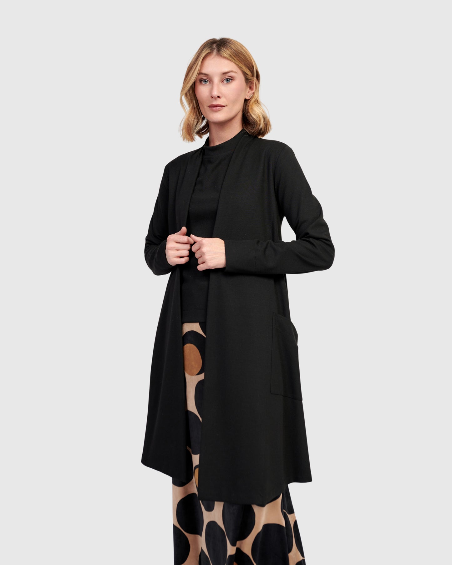 ז'קט מסתובב ג'רזי שחור