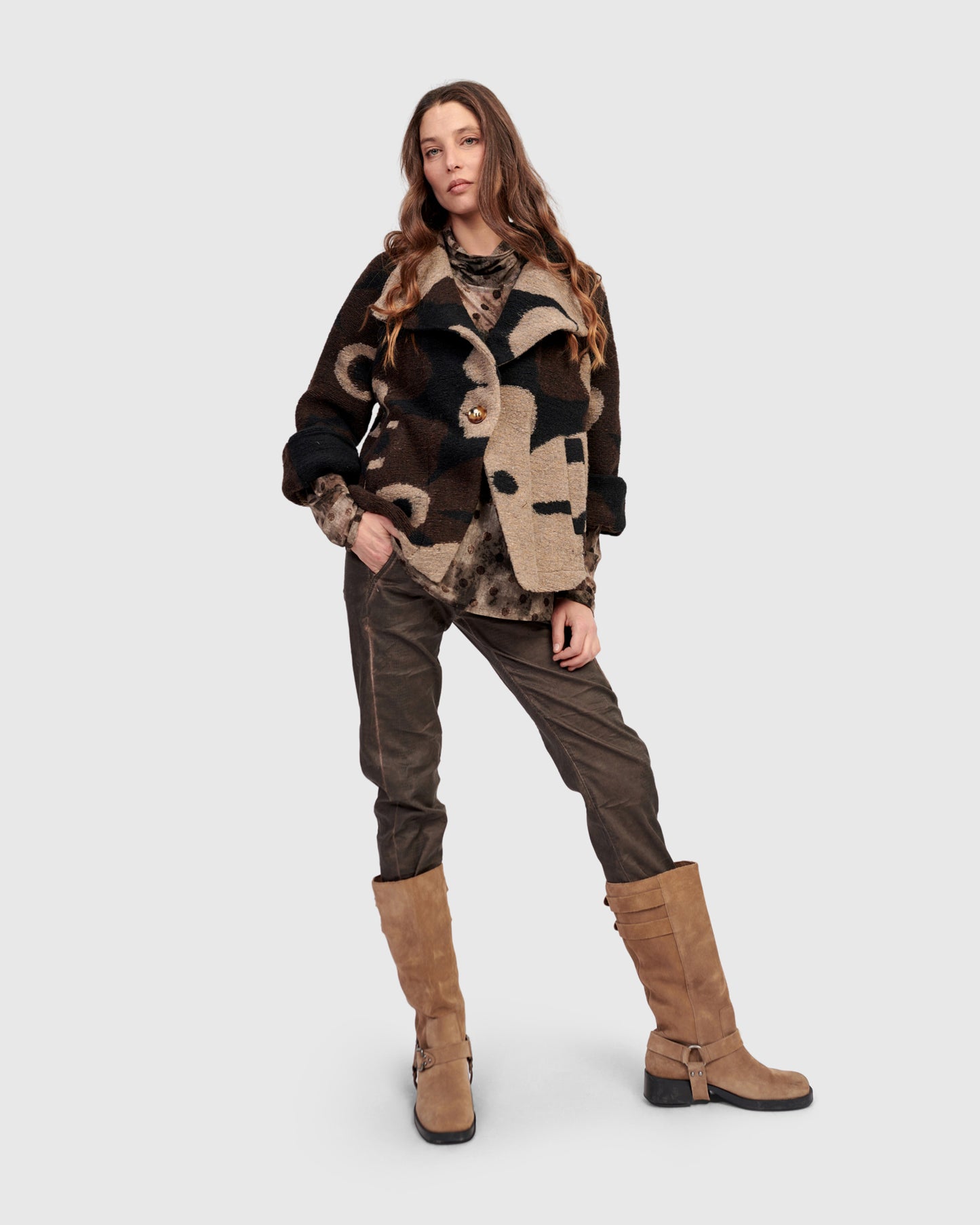 ז'קט חשוב פרח