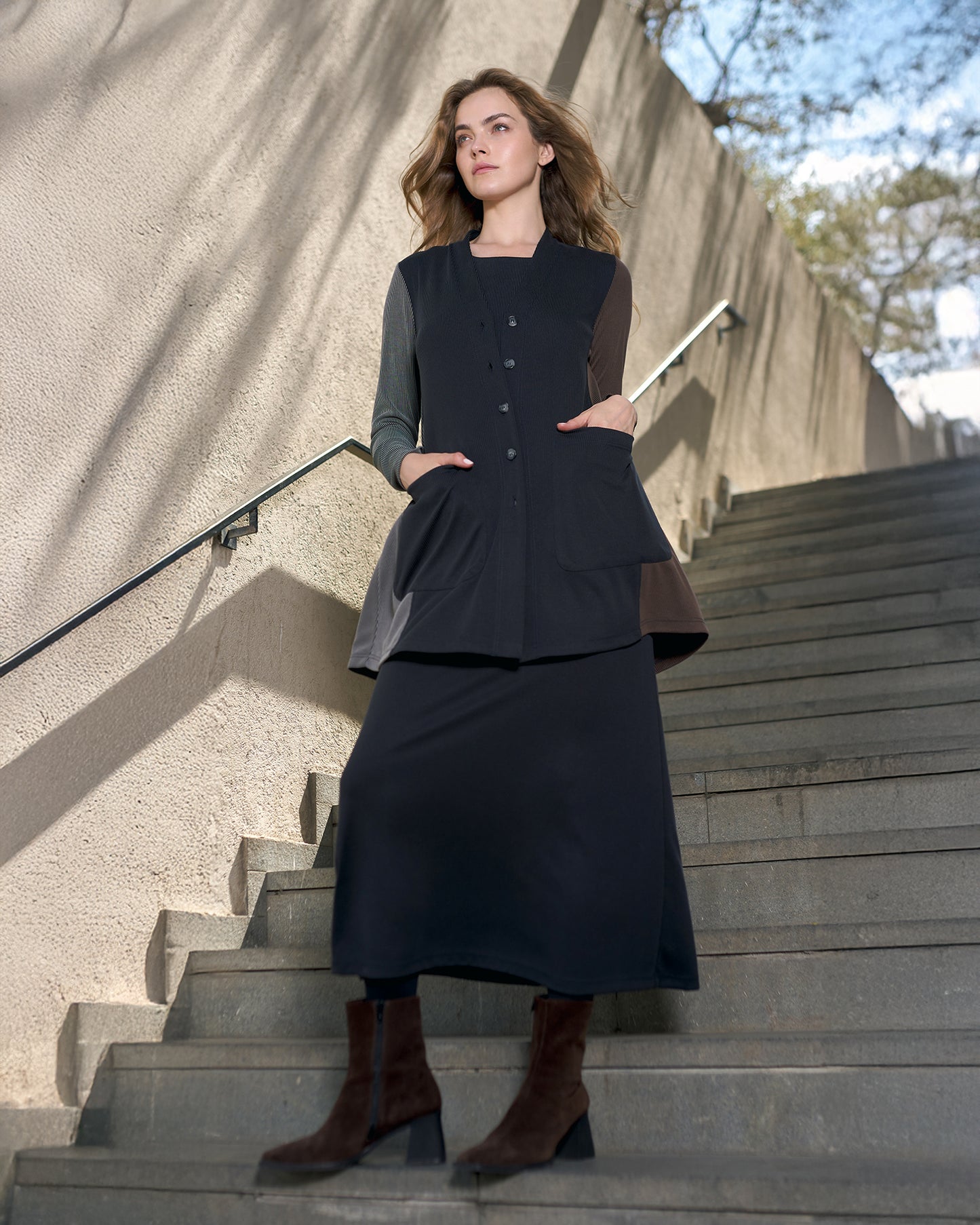 חצאית קופרו שחורה