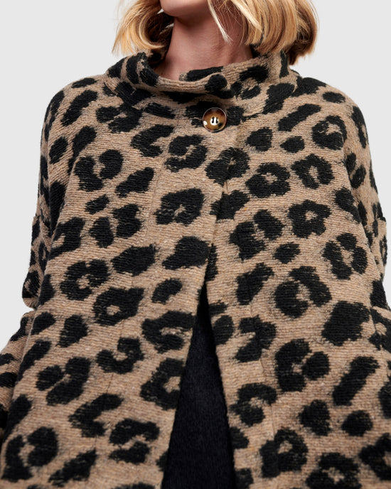 מעיל קצר לאופרד