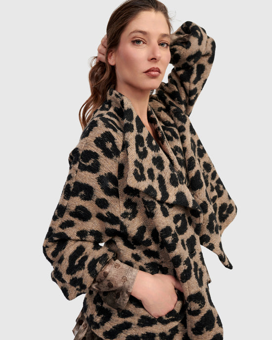 ז'קט חשוב לאופרד מנומר