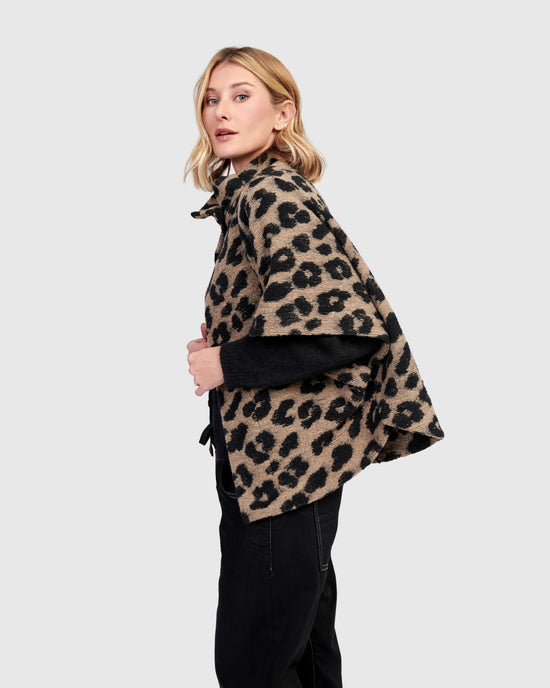 ווסט קצר לאופרד מנומר