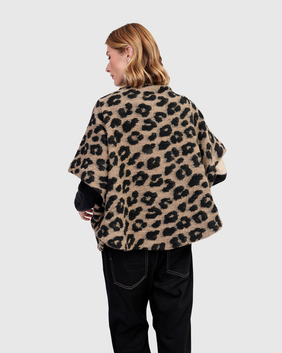 ווסט קצר לאופרד מנומר