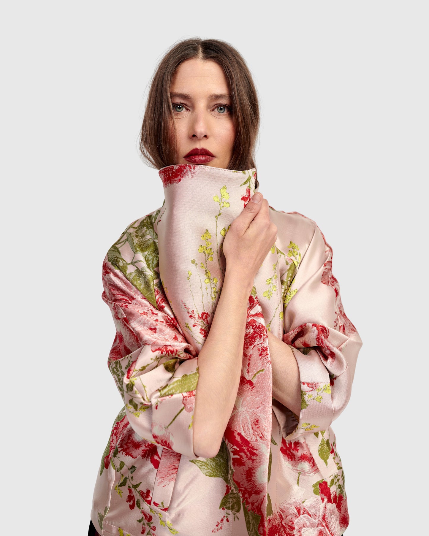 ז'קט אפטר דארק טוב פרחוני