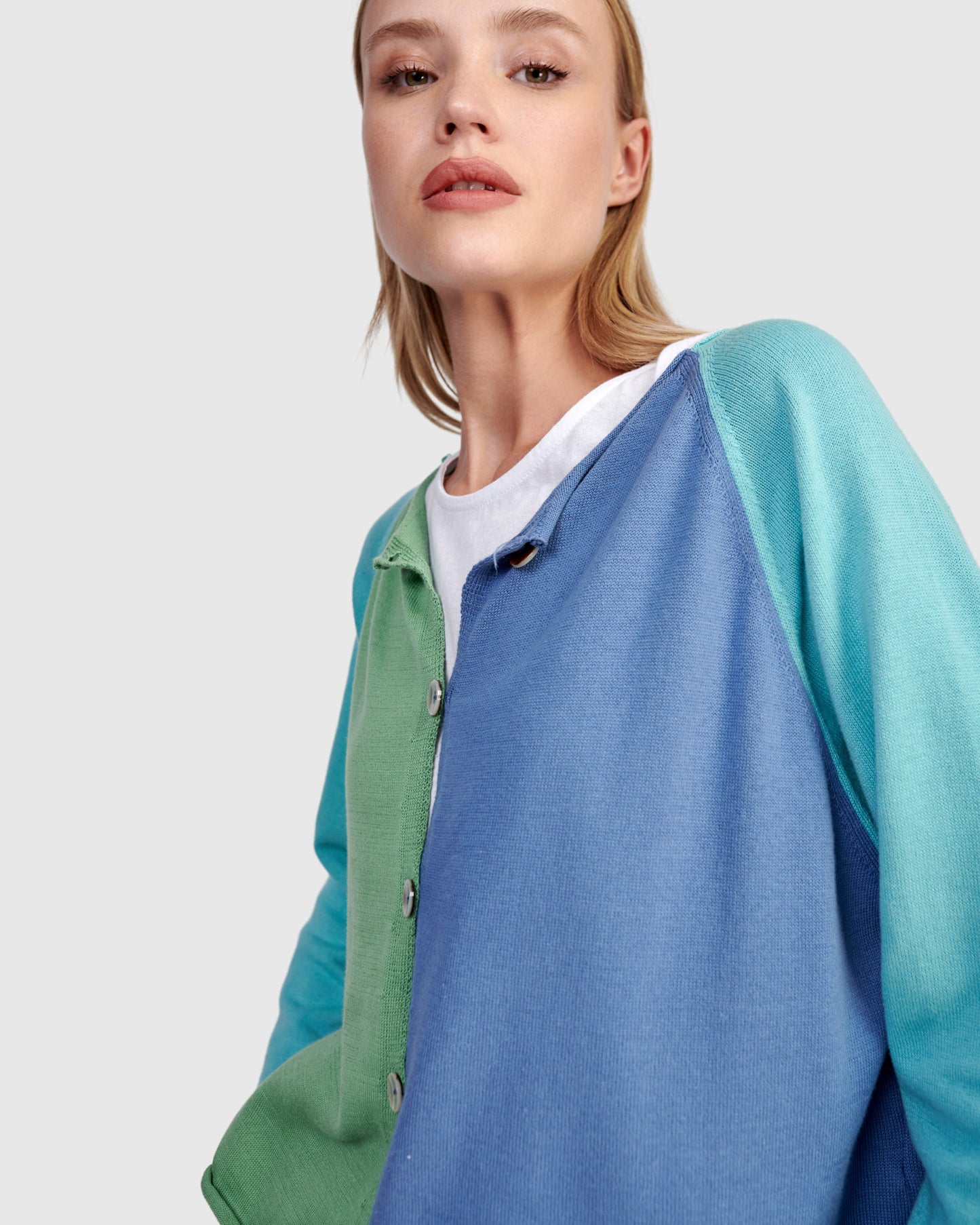 קרדיגן קולורבלוק אקווה