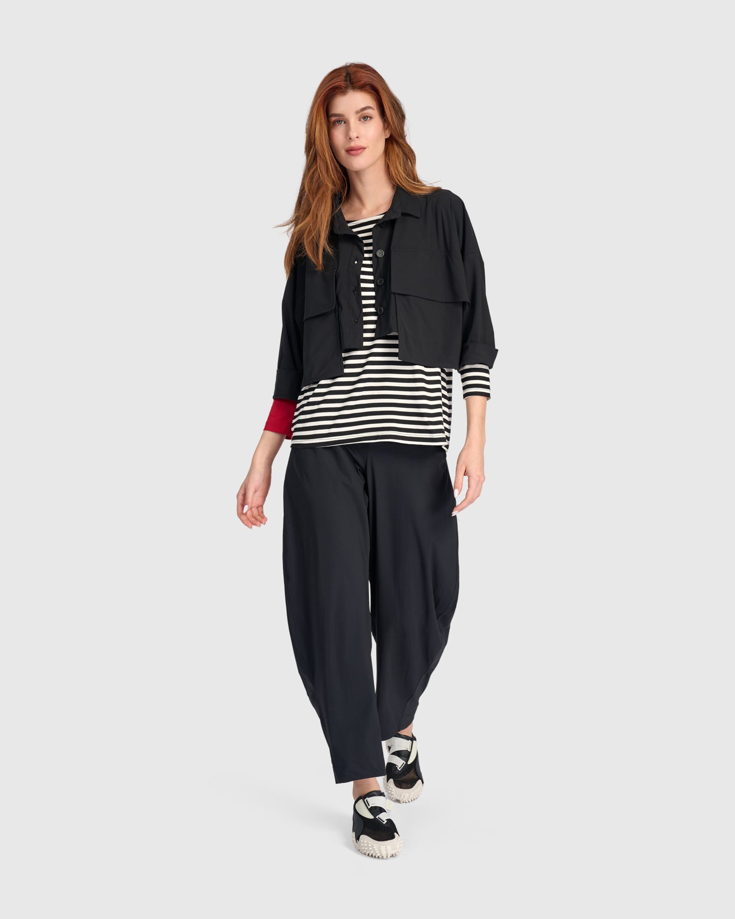 ז'קט טכנו קצר שחור