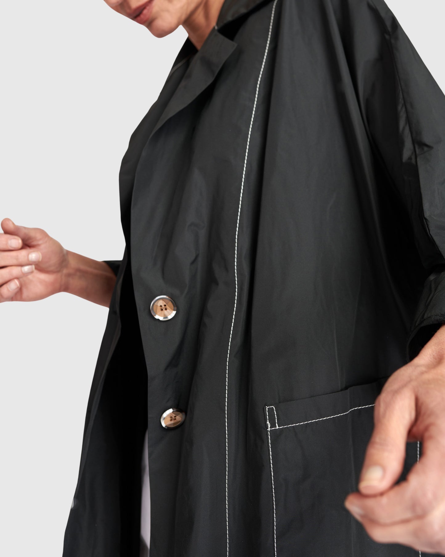 מעיל אורבן טרנץ' שחור