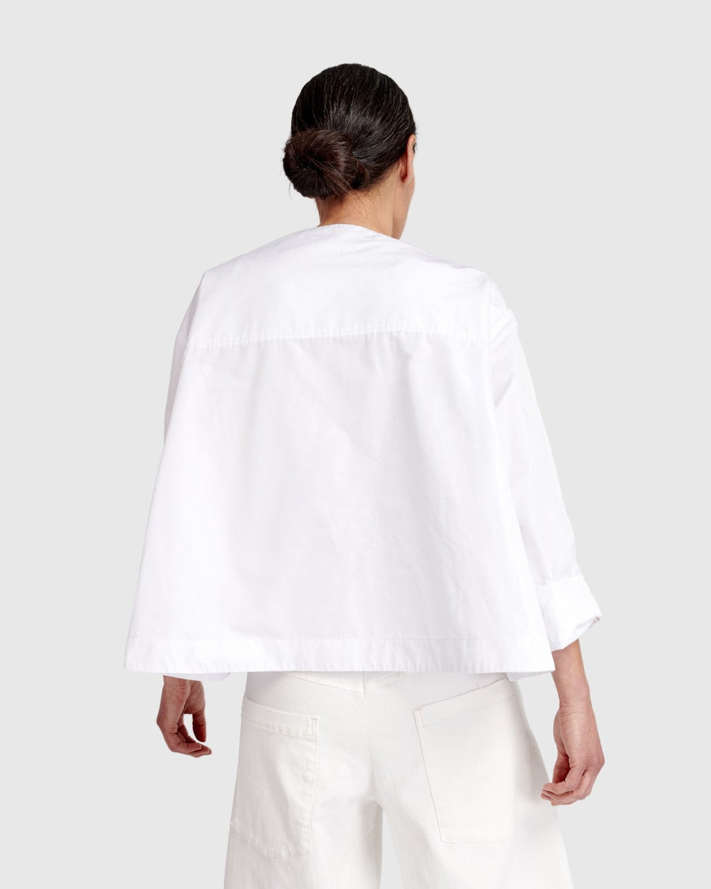 ז'קט אורבן טאפטה לבן