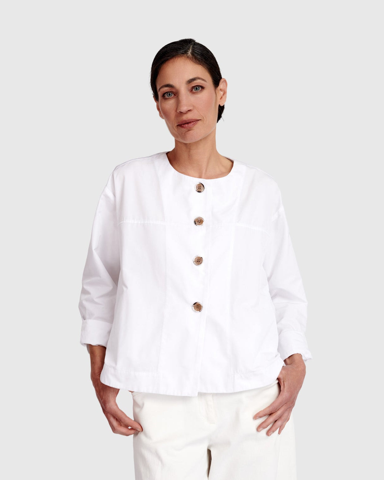 ז'קט אורבן טאפטה לבן