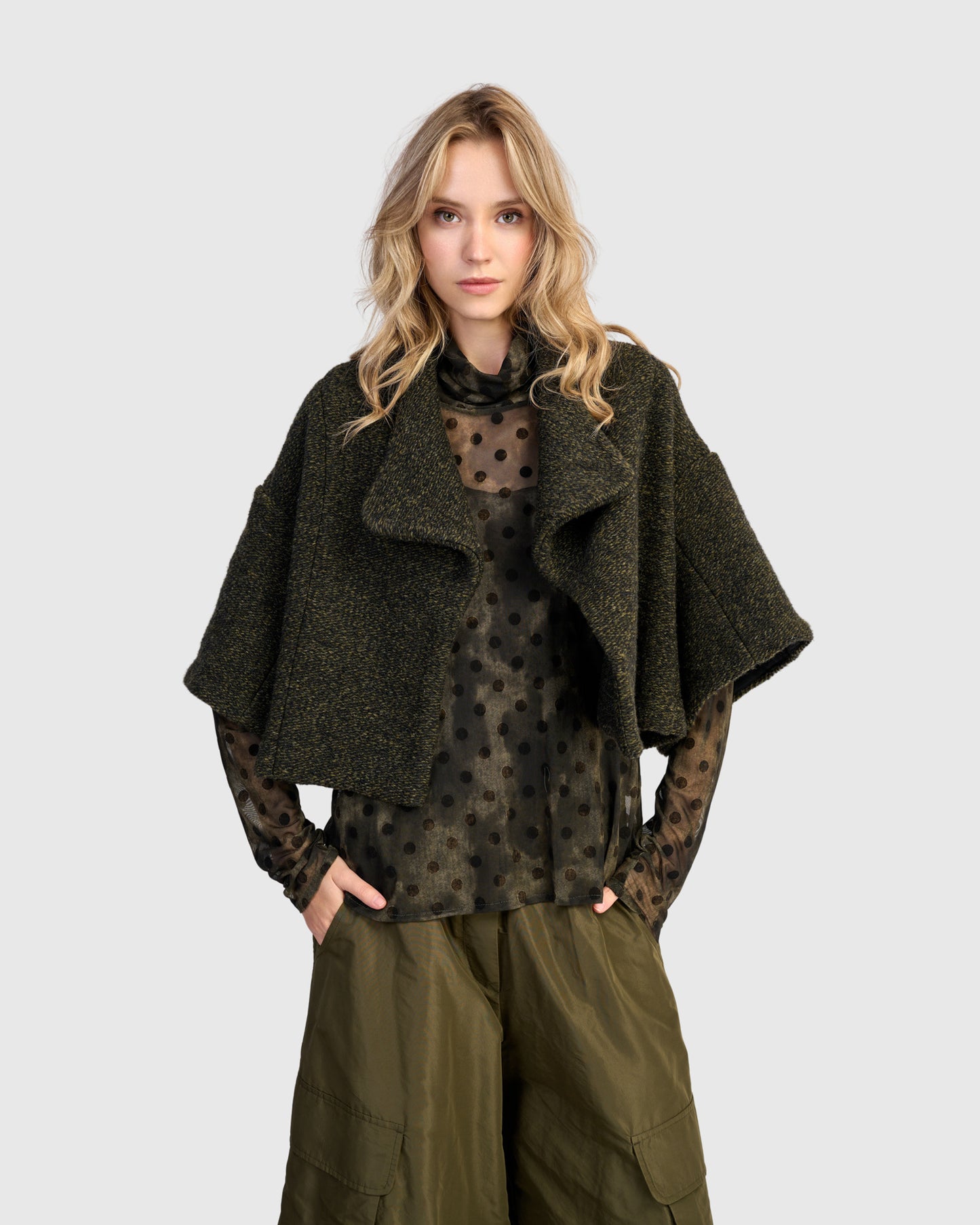 טוניקה אורבן גולף נקודות זית