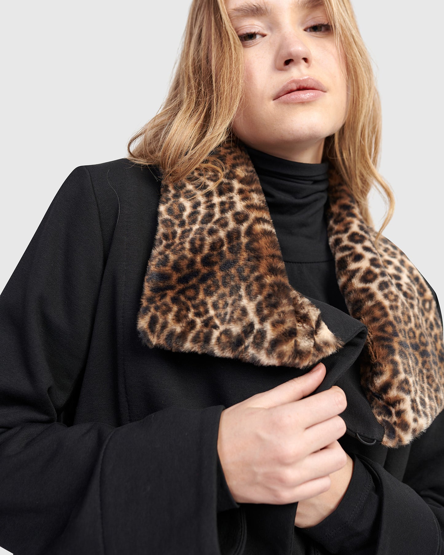 ז'קט אורבן צווארון פרווה