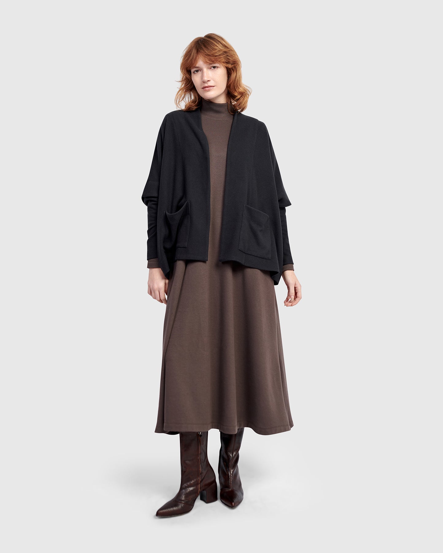 ז'קט אורבן על חולצה שחור