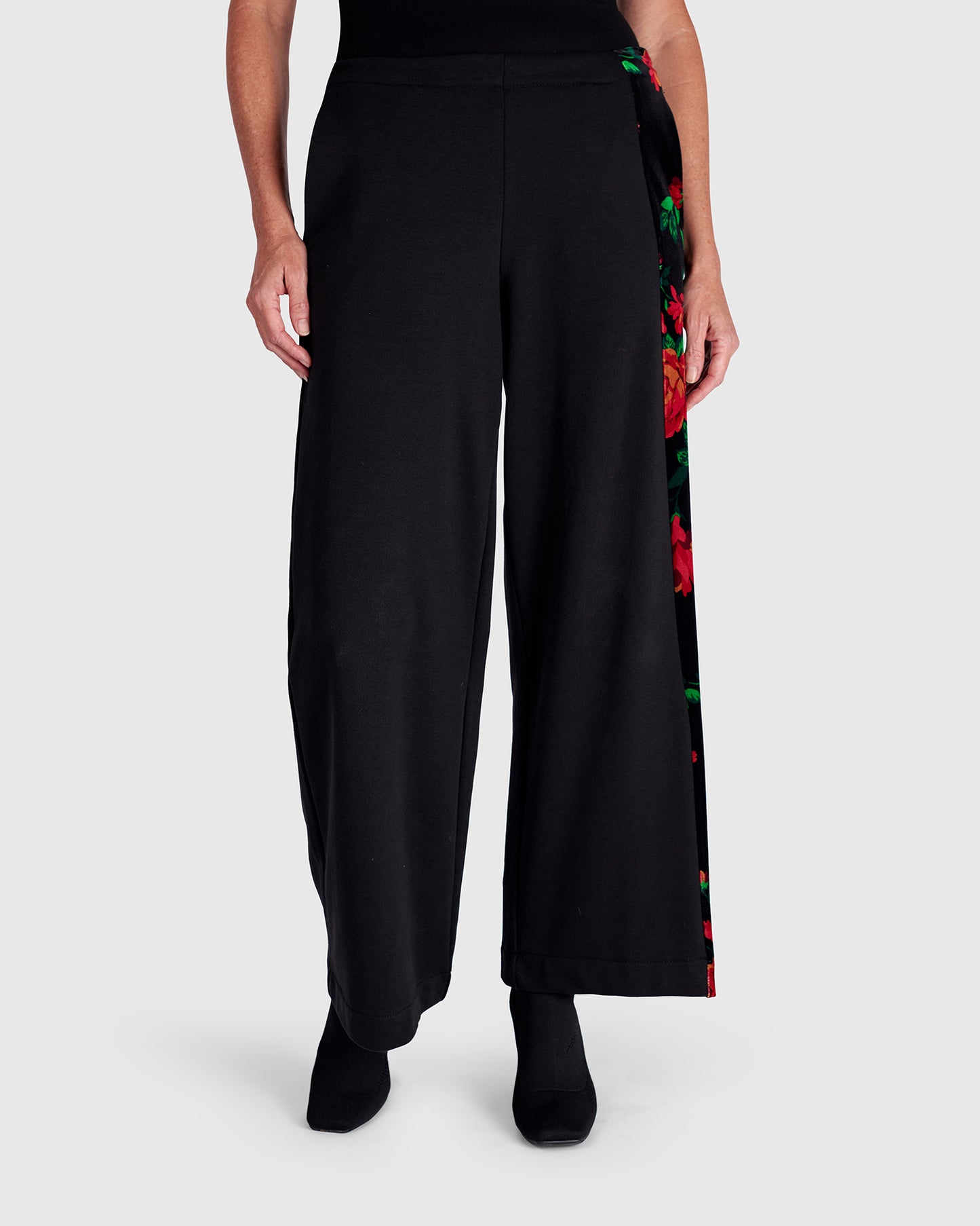 מכנסי בסטי פס פרחוני