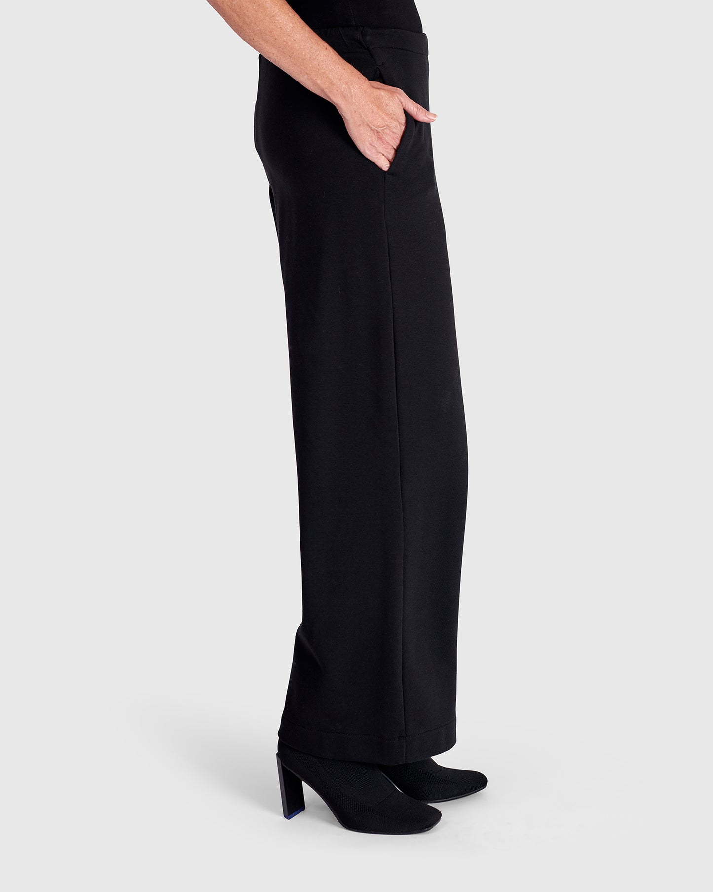 מכנסי בסטי פס פרחוני