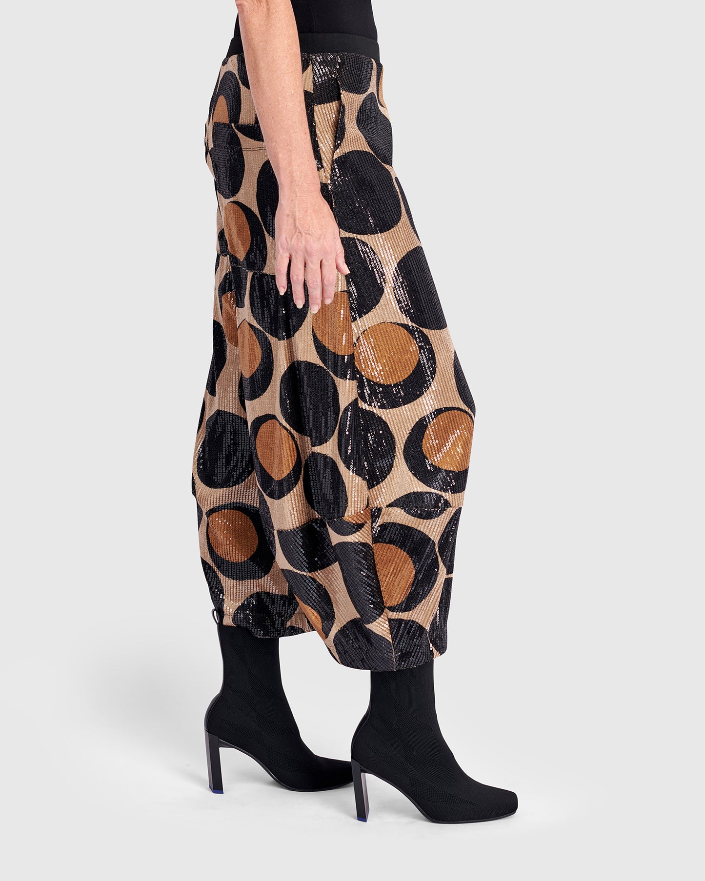 מכנסי פאייטים עיגולים