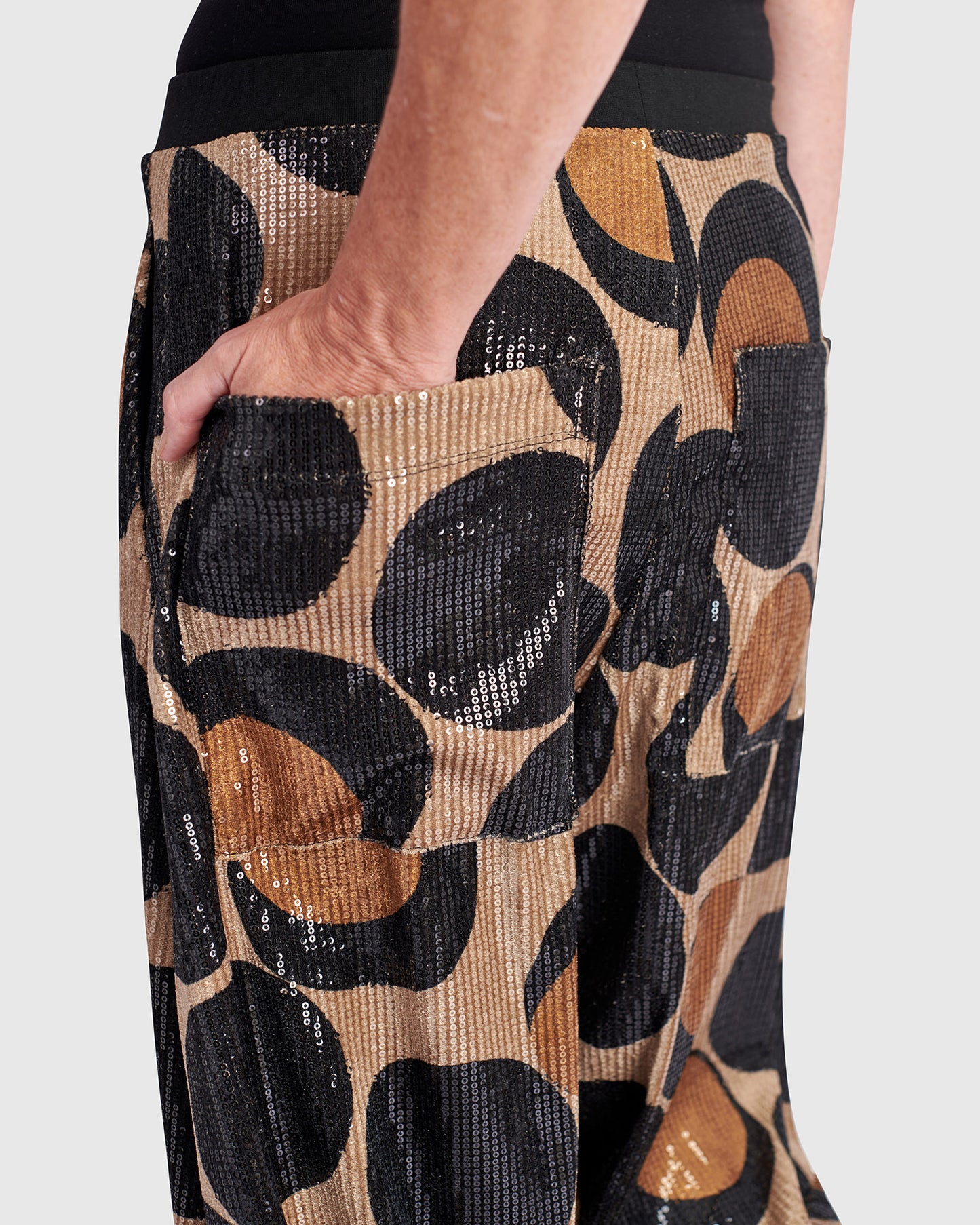 מכנסי פאייטים עיגולים