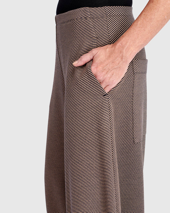 מכנסי פונטו חדשים שוקולד