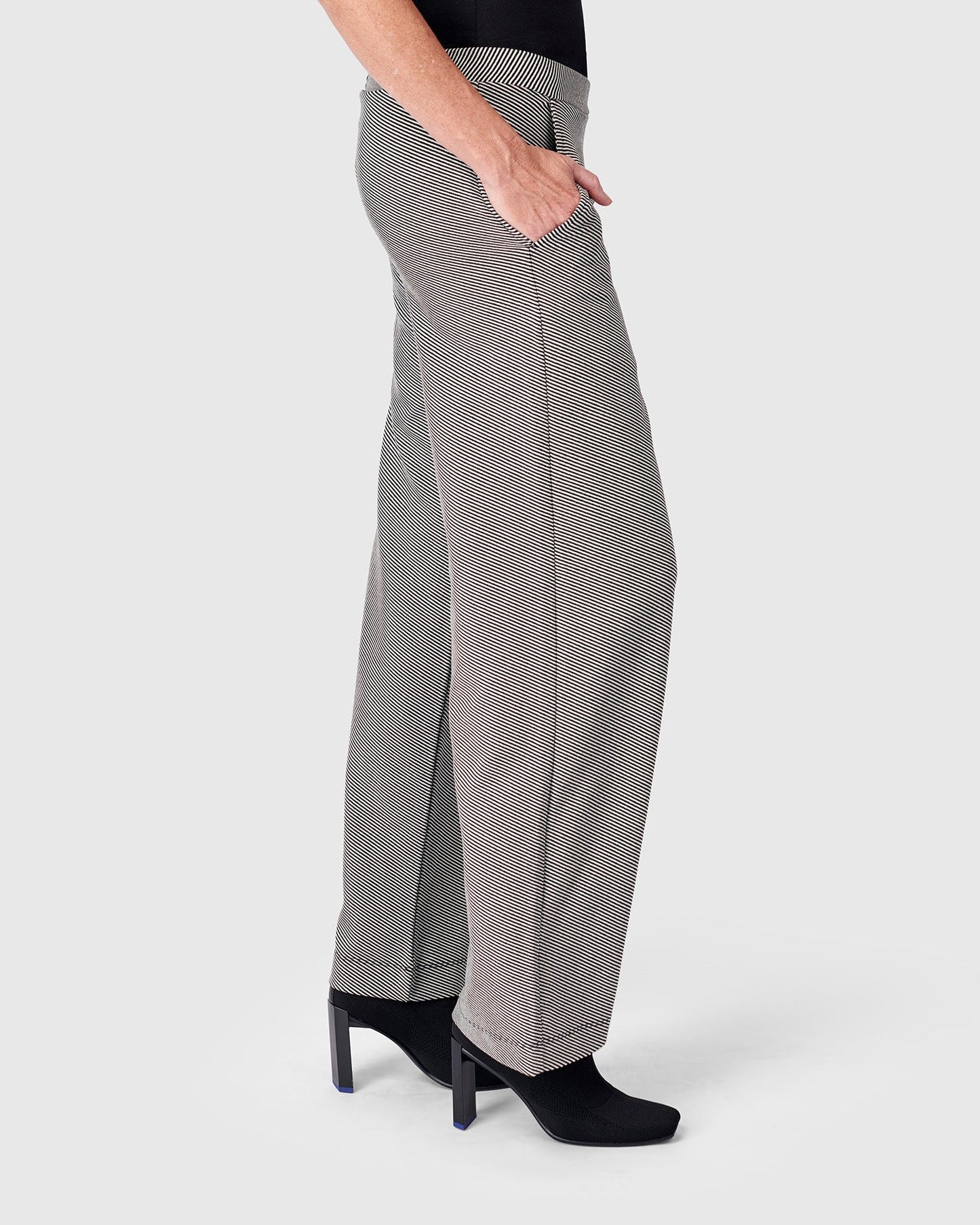 מכנסי בסטי פלדה