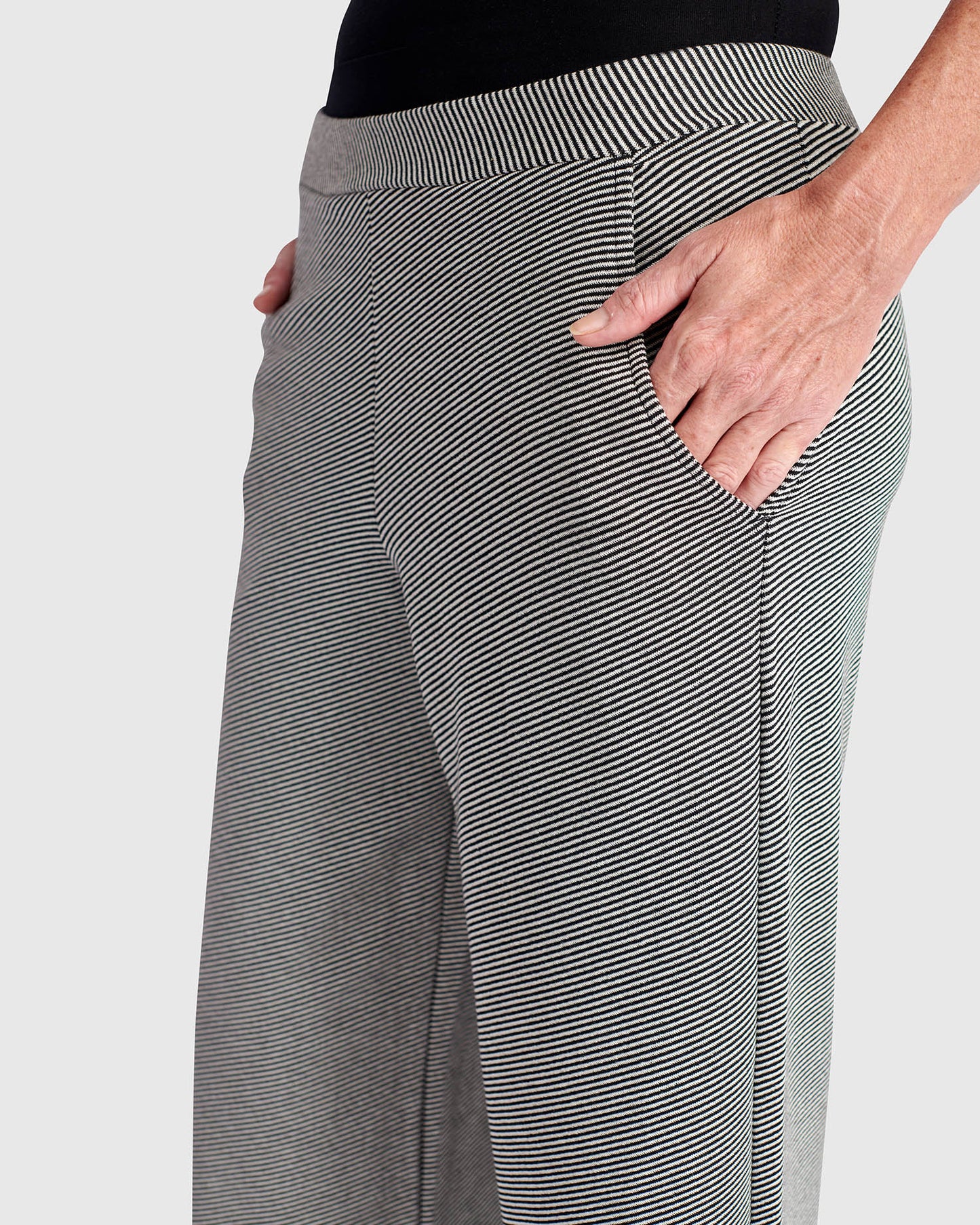 מכנסי בסטי פלדה