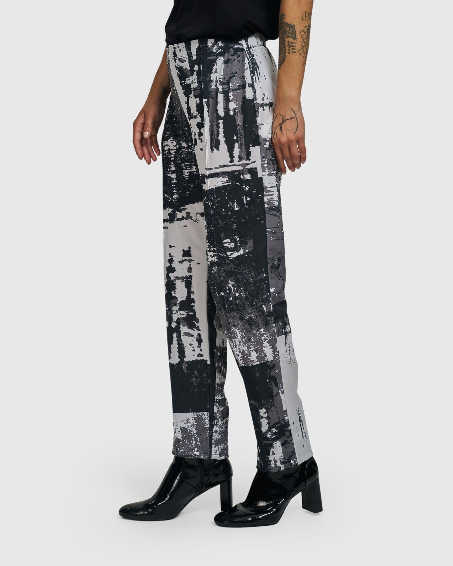 מכנסי מרילו טכנו מודפסים