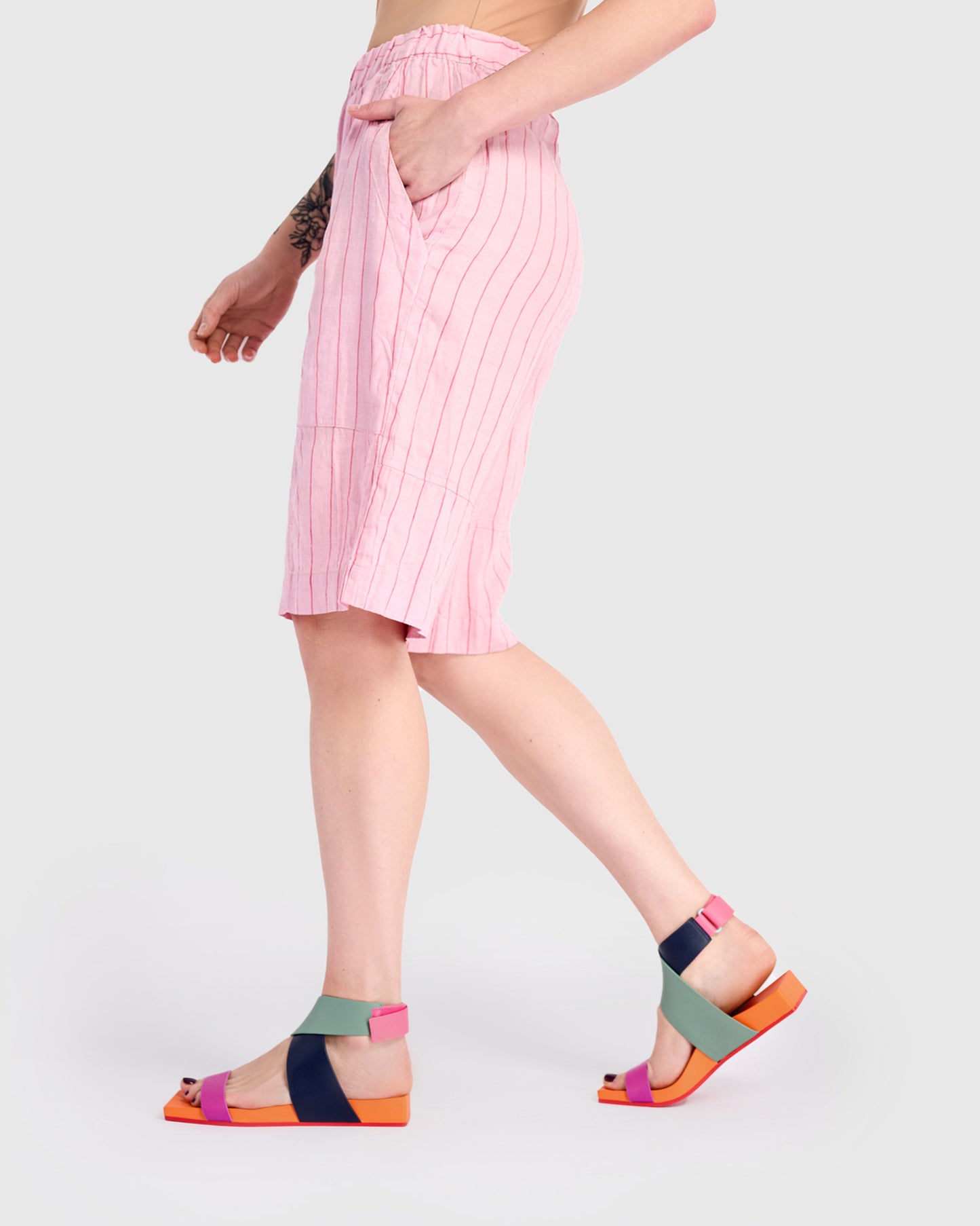 מכנסי ברמודה פשתן ורוד