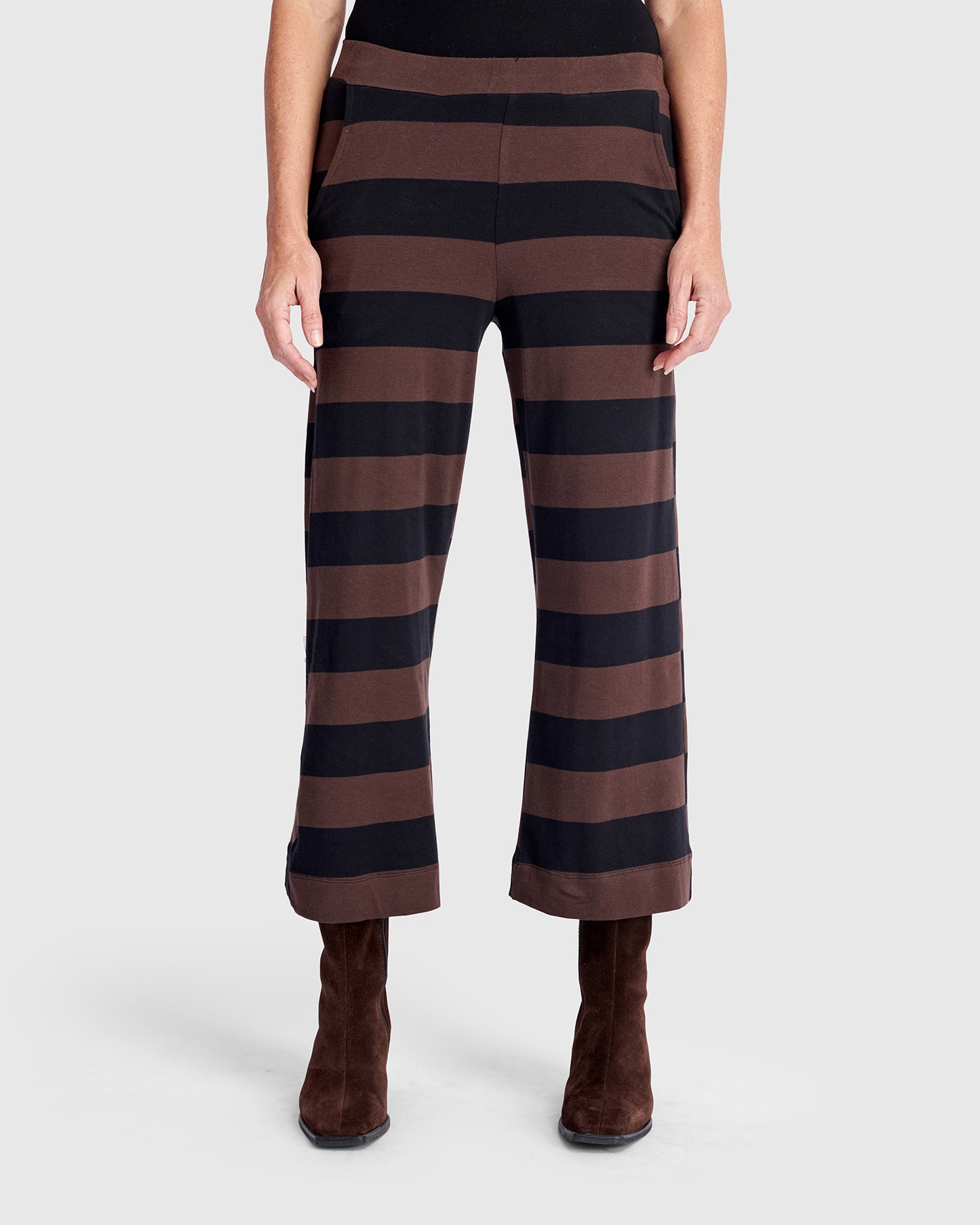 מכנסי אורבן בסטי פסים חום