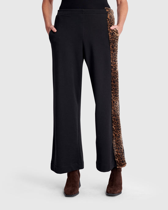 מכנסי אורבן בסטי פרווה שחור