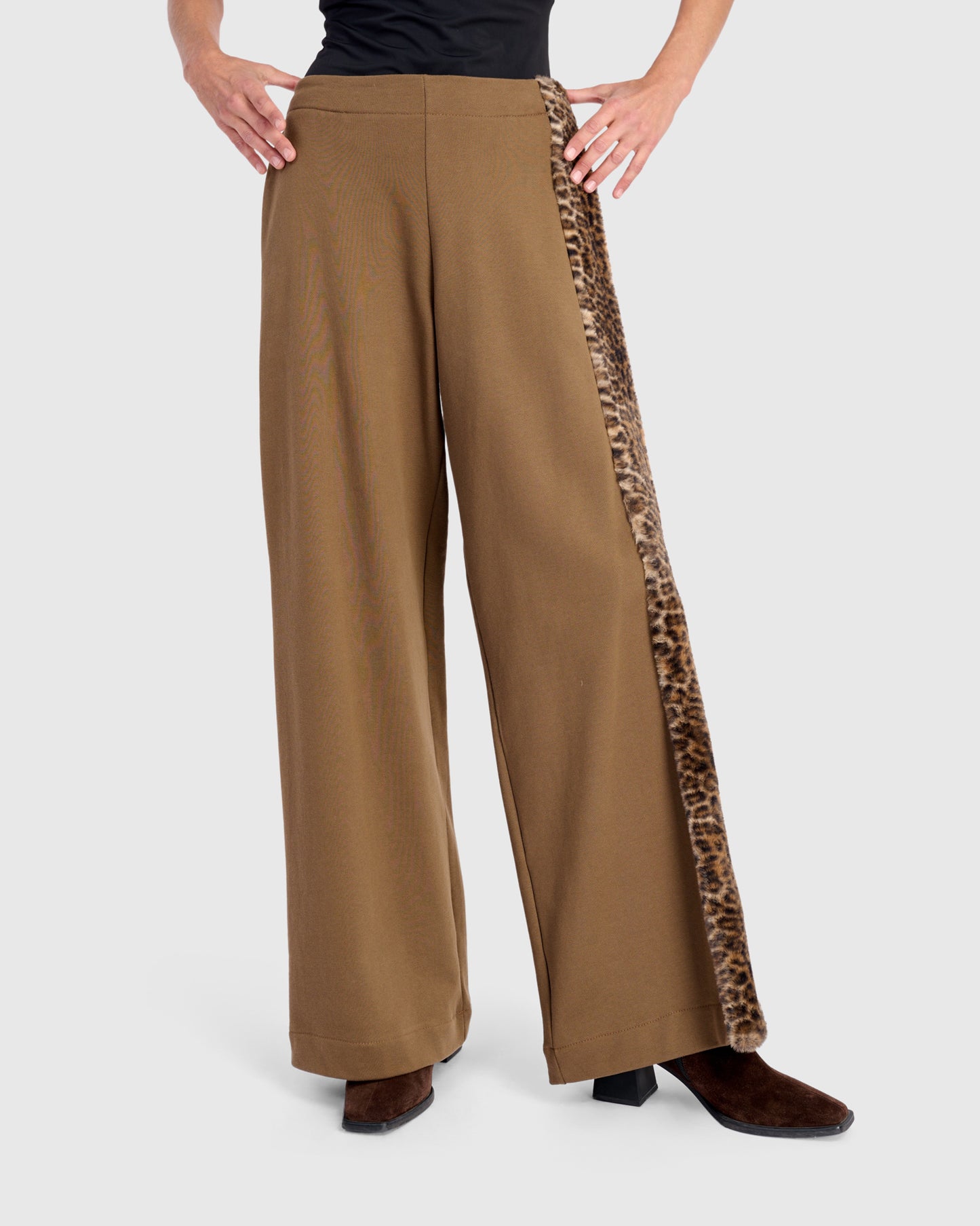 מכנסי אורבן בסטי פרווה כאמל