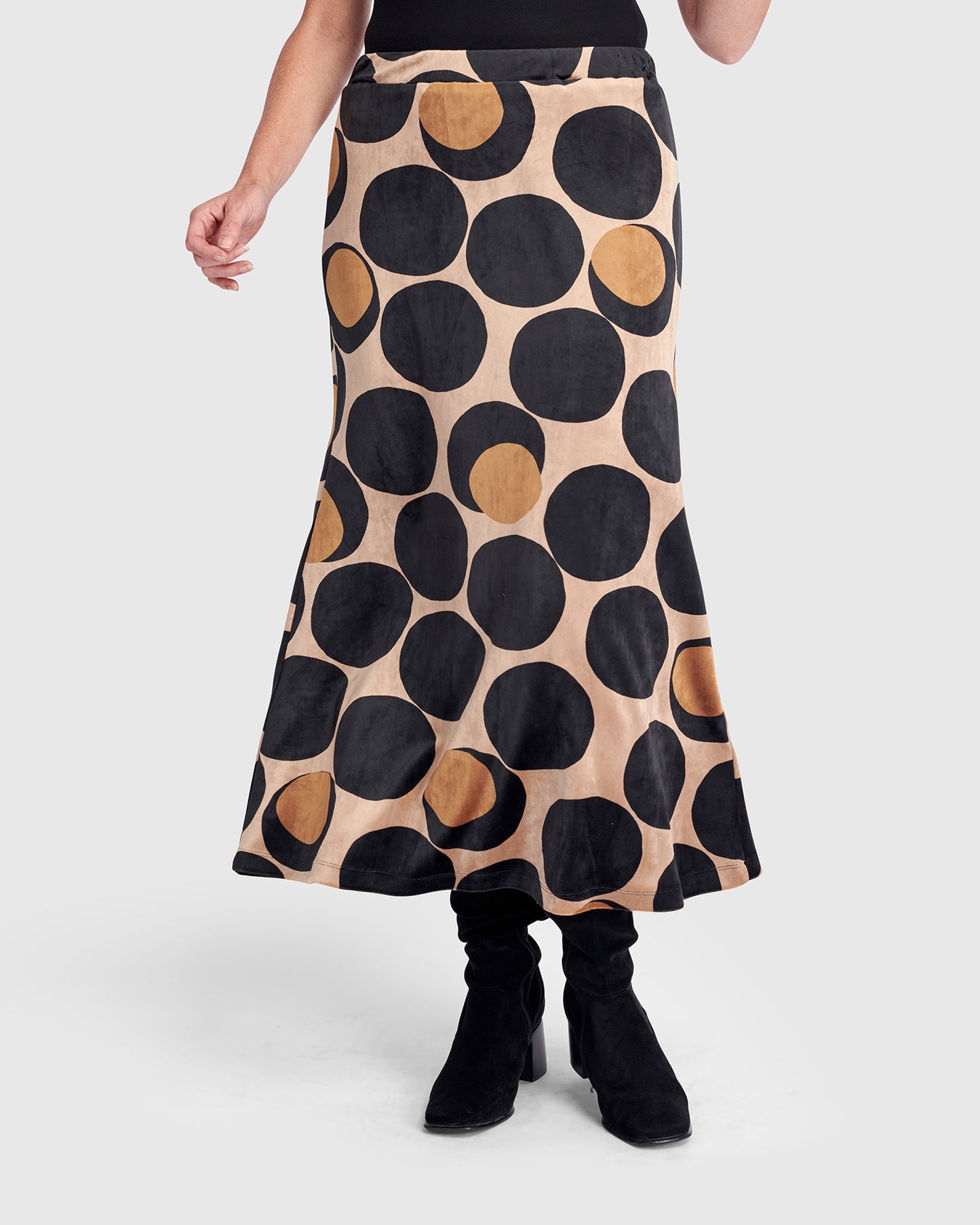 חצאית קטיפה עיגולים