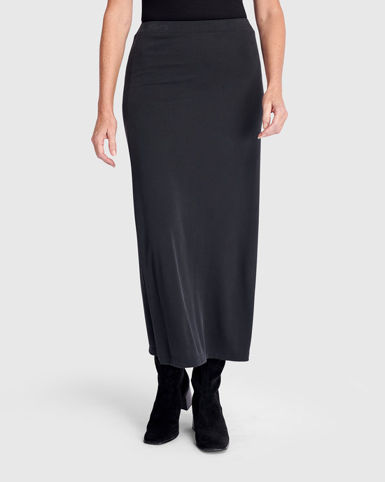 חצאית קופרו שחורה