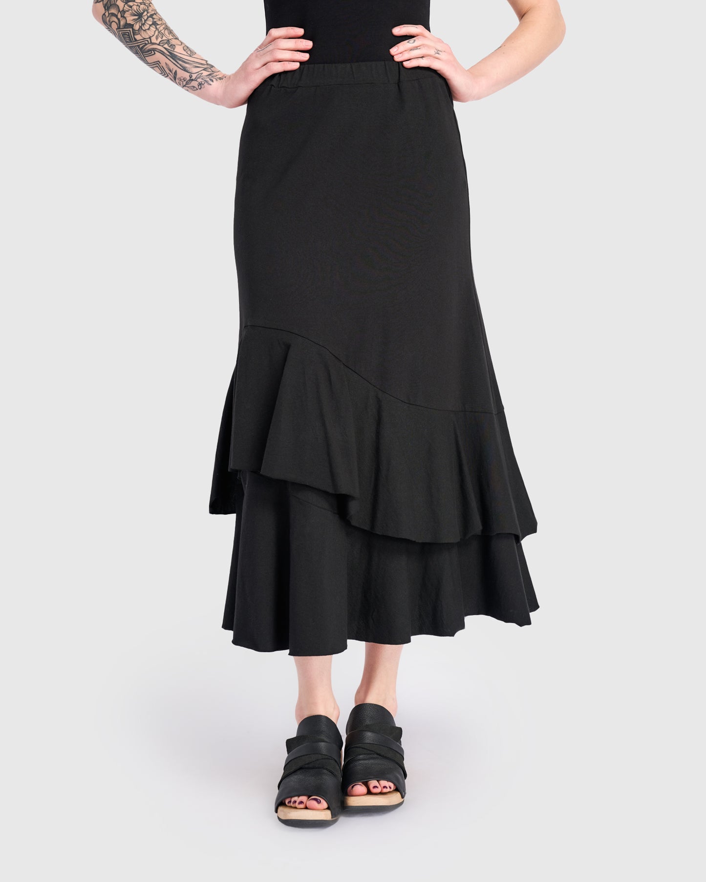 חצאית אורבן רפרוף שחורה