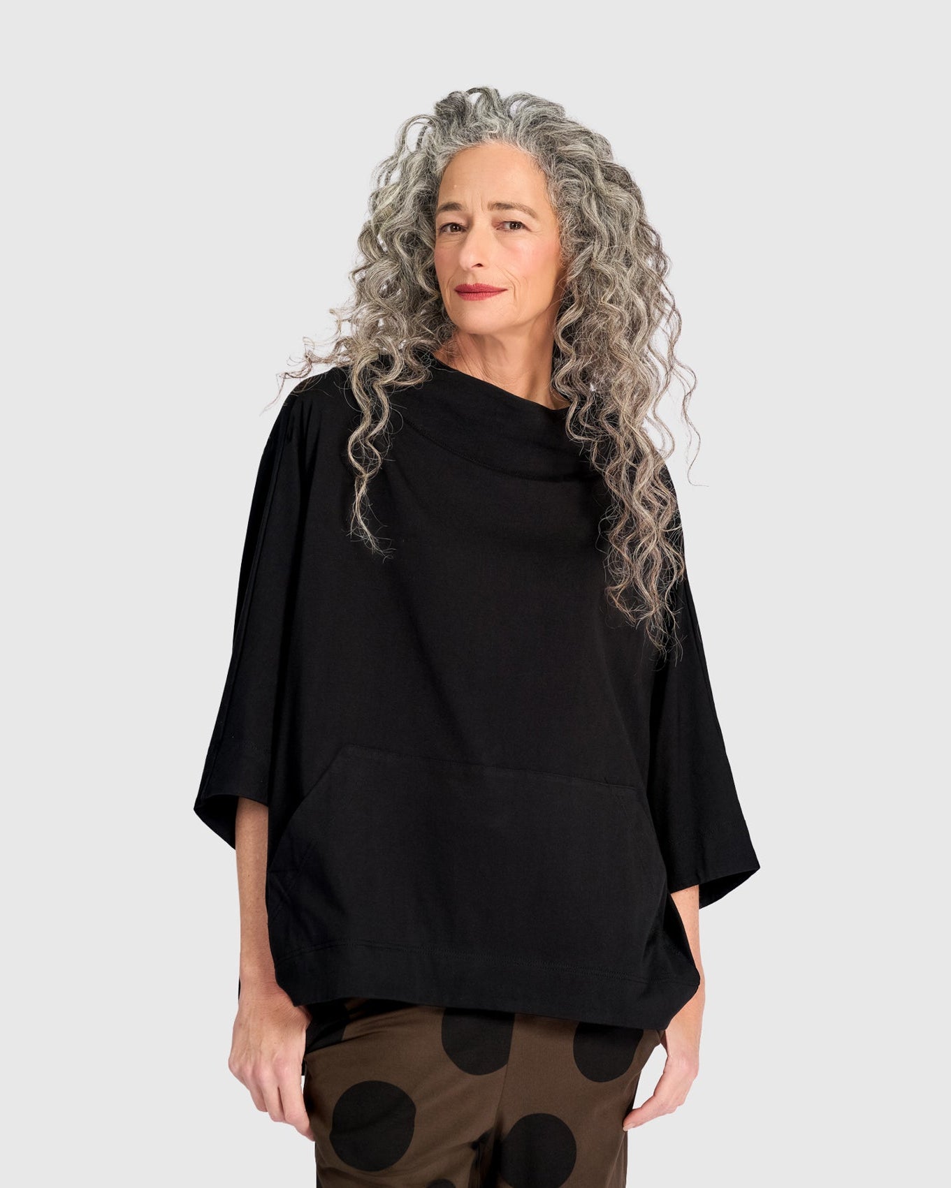 סווטשירט קייצי שחור