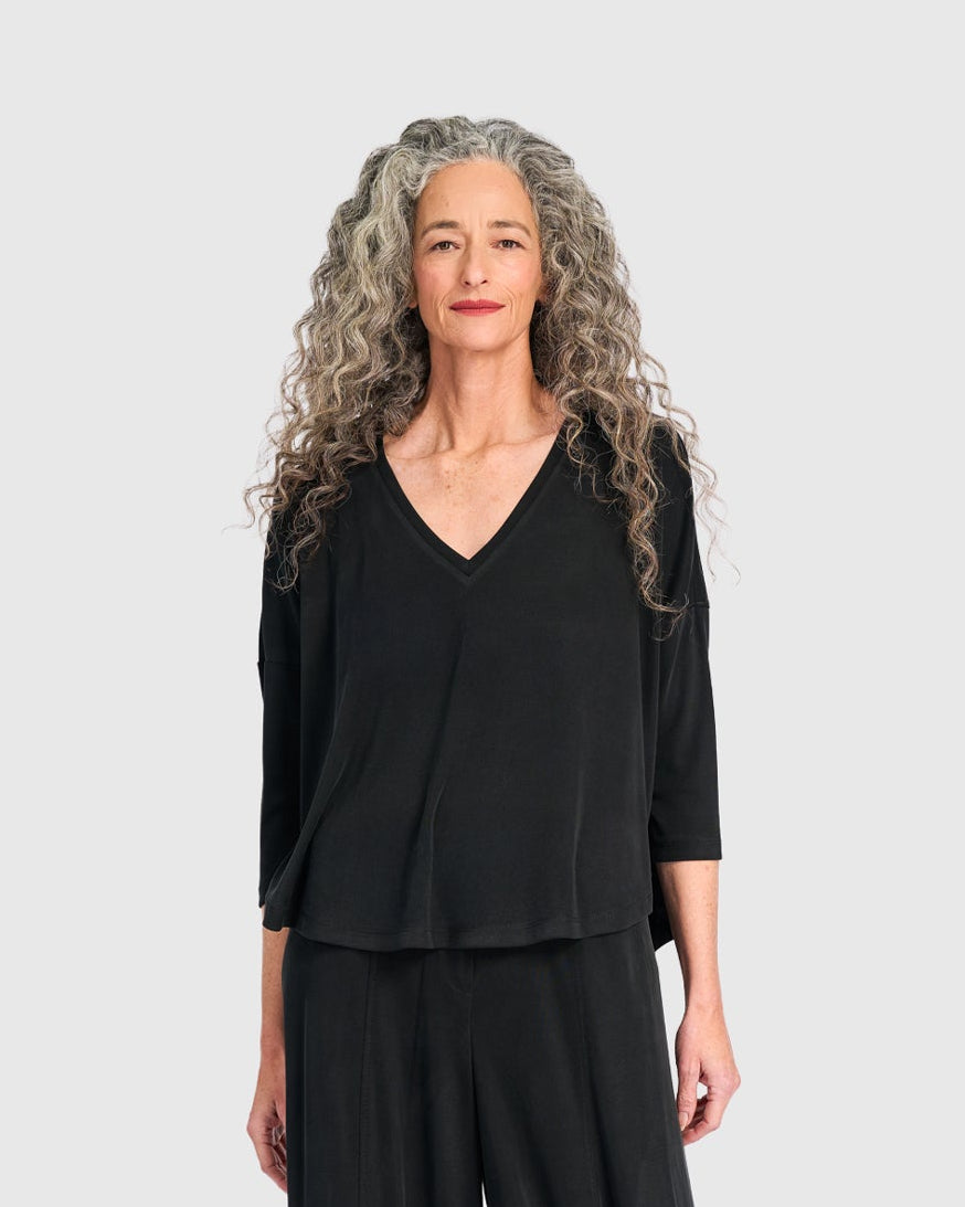 טישירט קריאייטיב שחורה