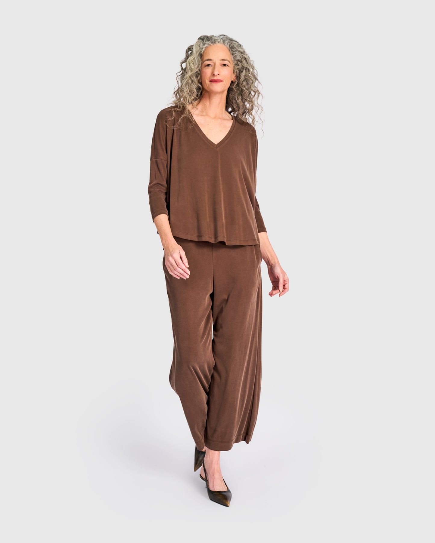 טישירט קריאייטיב חומה