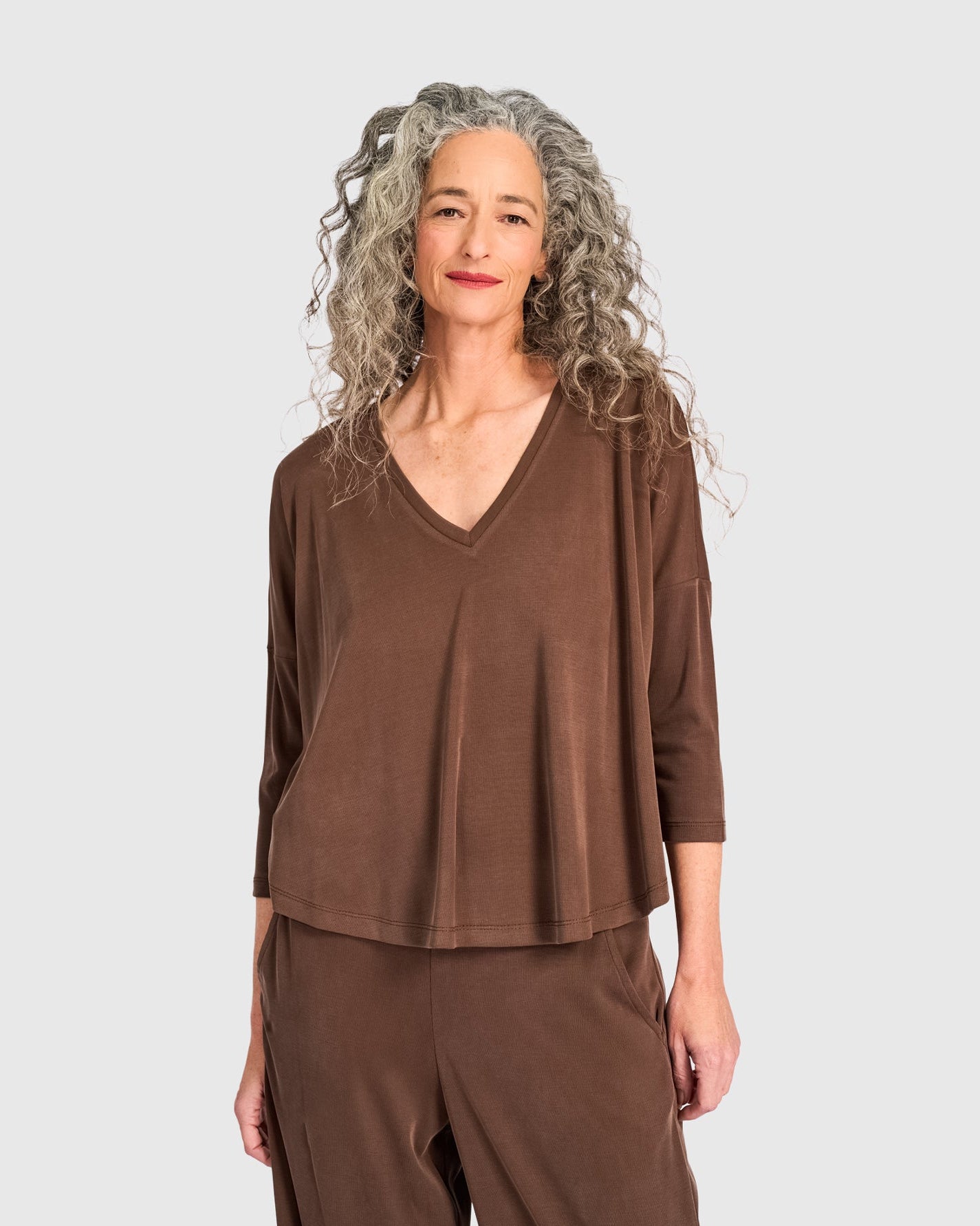 טישירט קריאייטיב חומה