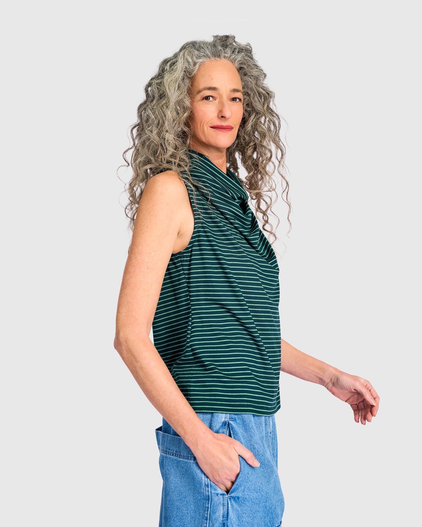 גופייה גולף קצרה פס ירוק