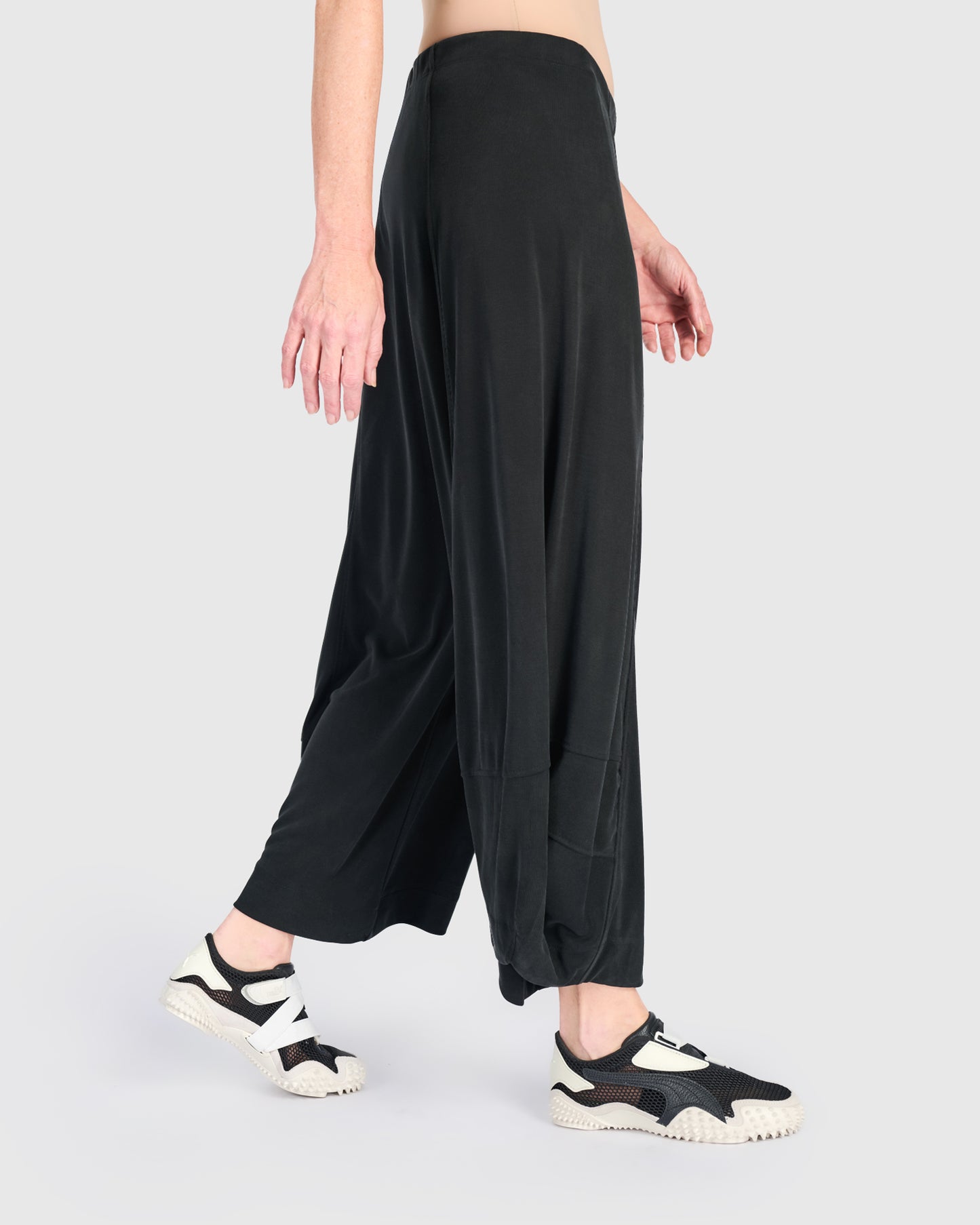 מכנסי פונטו שחור