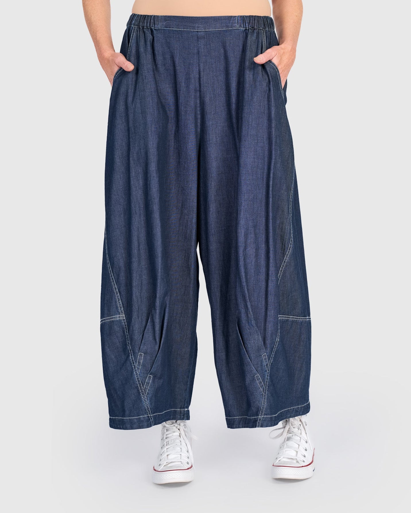 מכנסי פיסולי ג'ינס