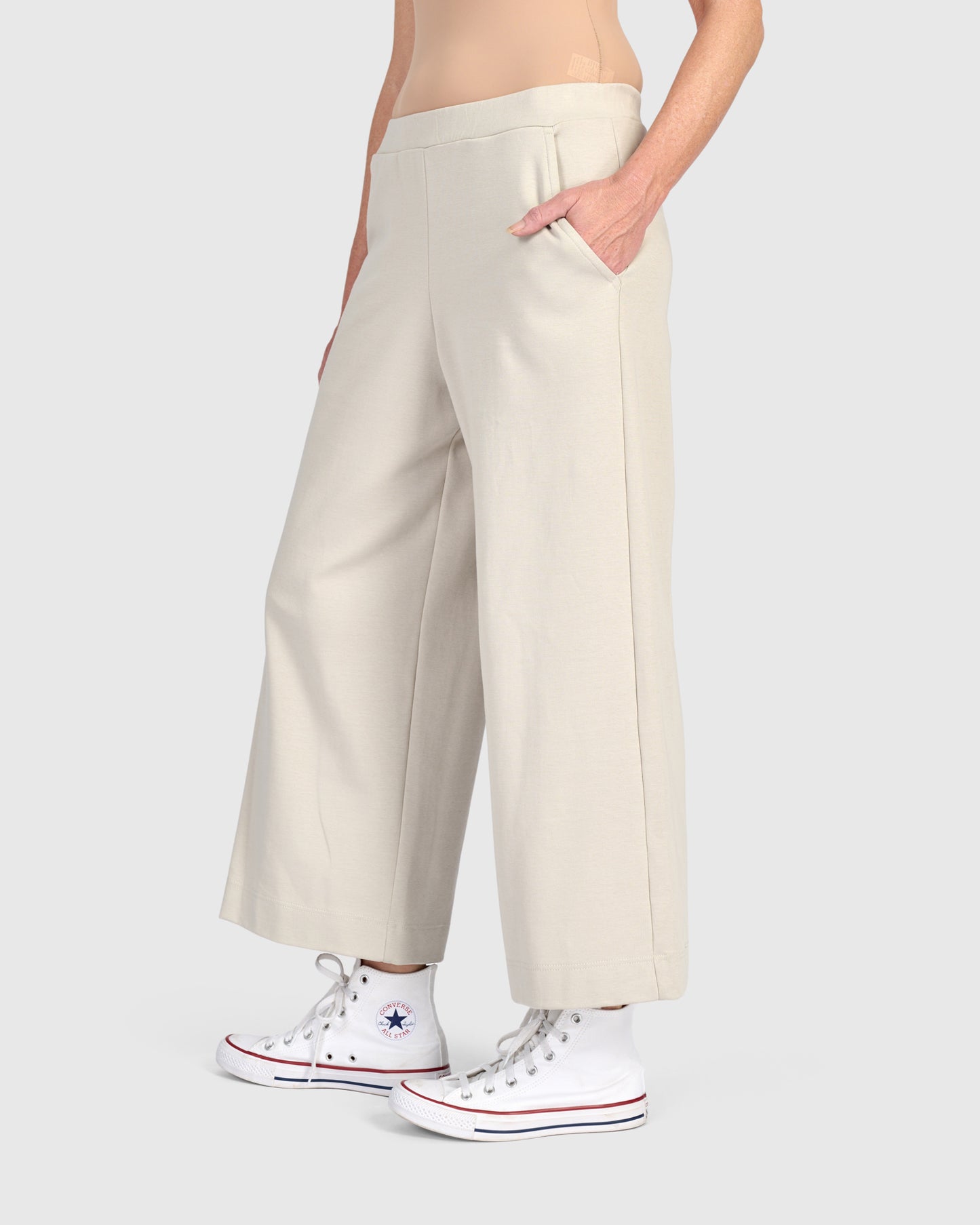 מכנסי אורבן בסטי קצר שמנת