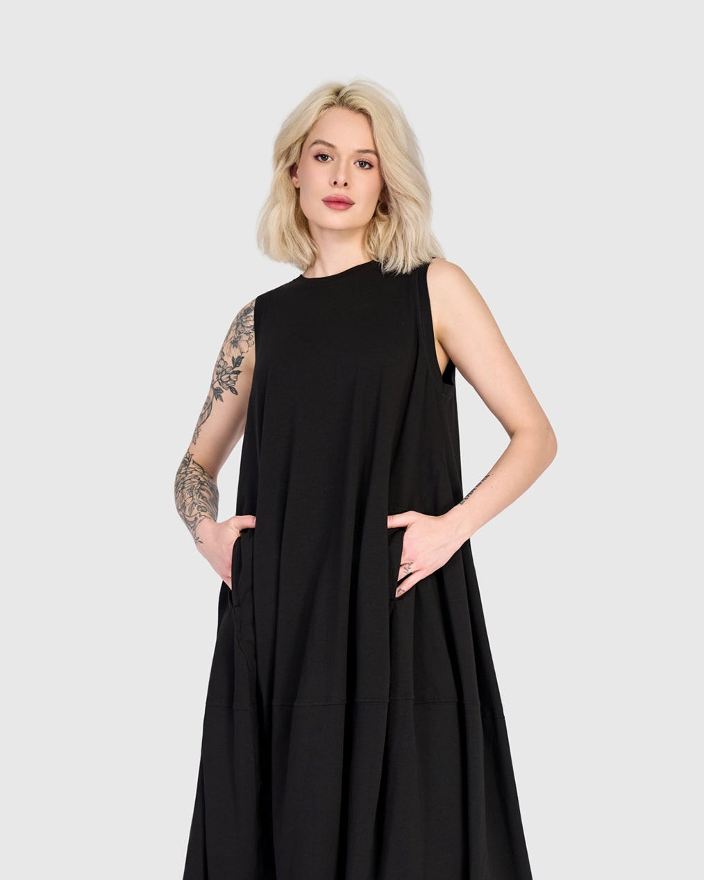 שמלה אורבן גופייה בול שחורה
