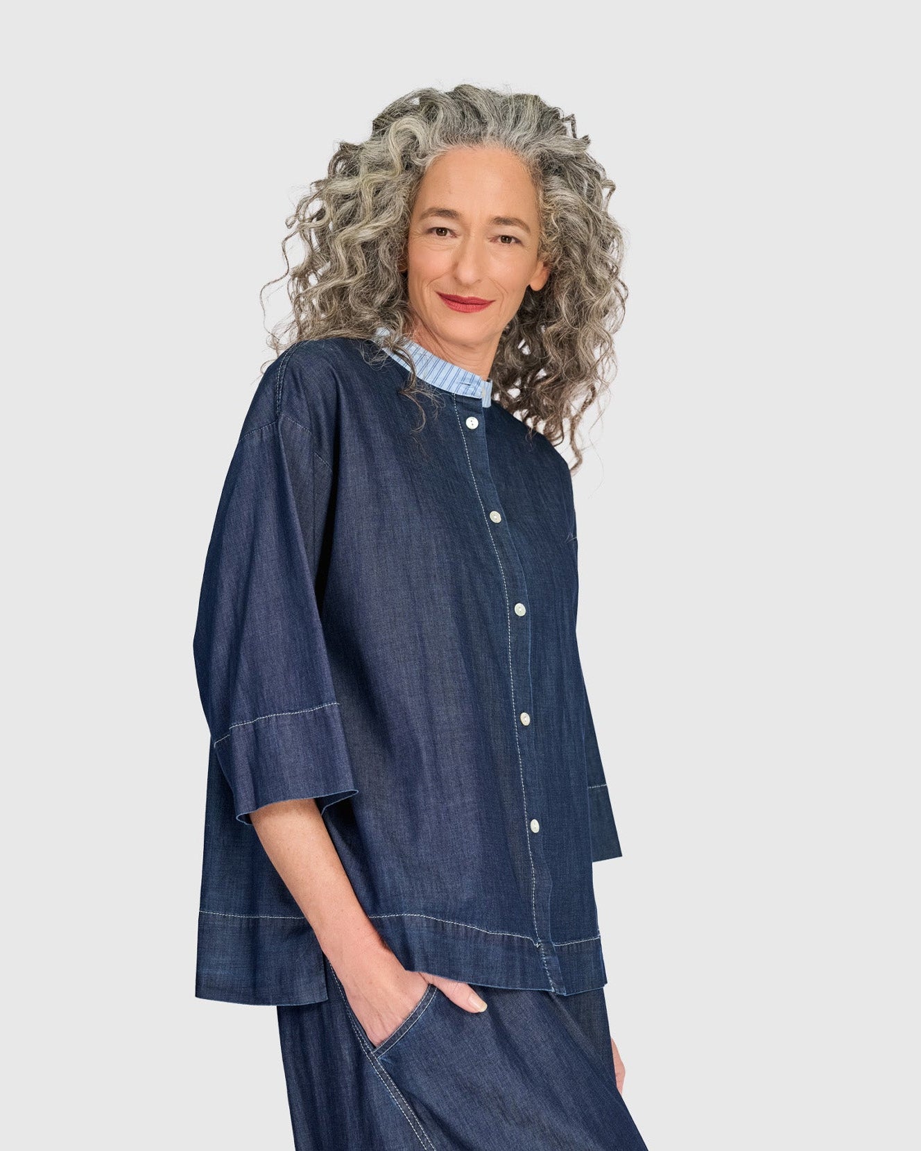 חולצה אורבן מוצלחת ג'ינס