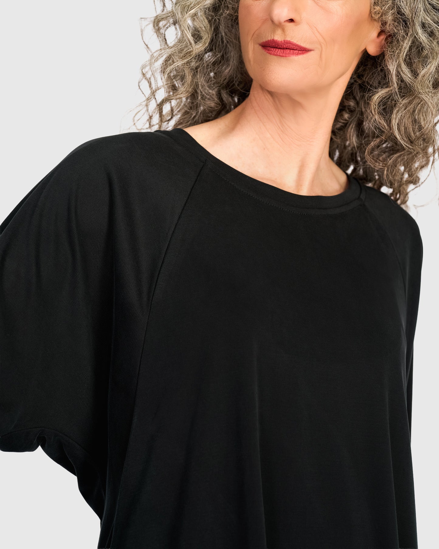 טוניקה חסידה שחורה