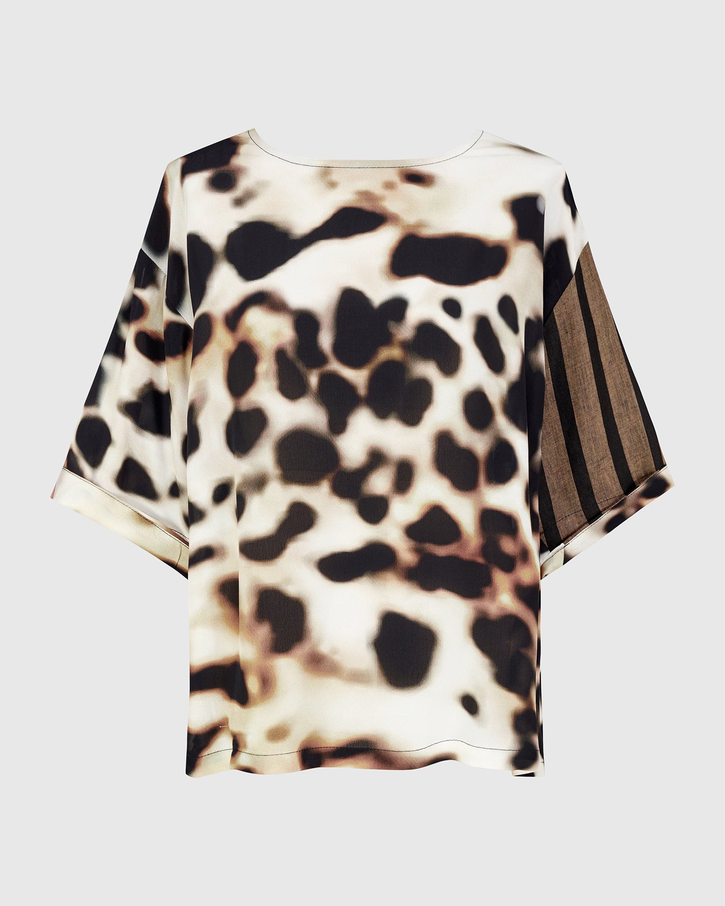 טישירט מנומרת