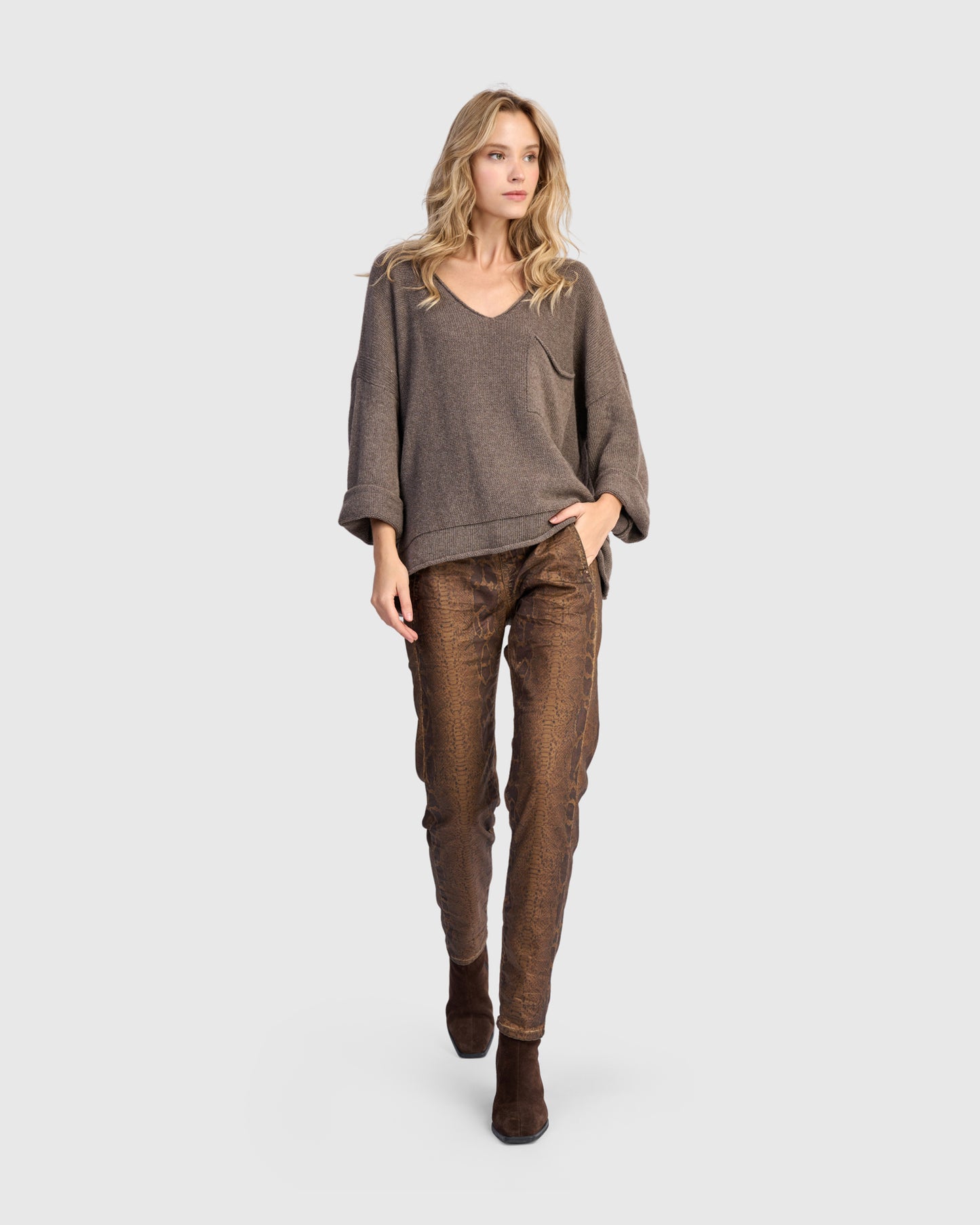 סוודר כיס חום