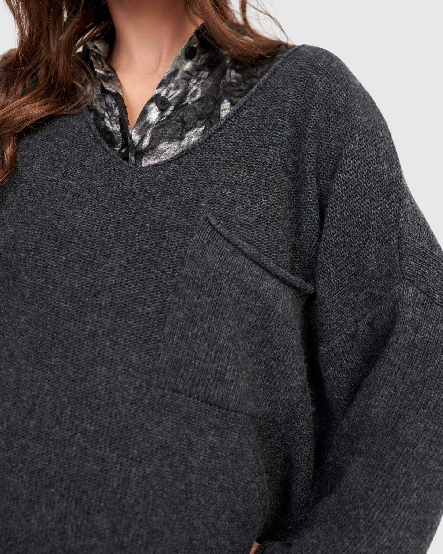 סוודר כיס אפור