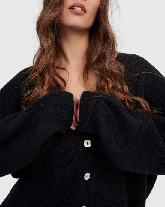 סריג מתחלף שחור