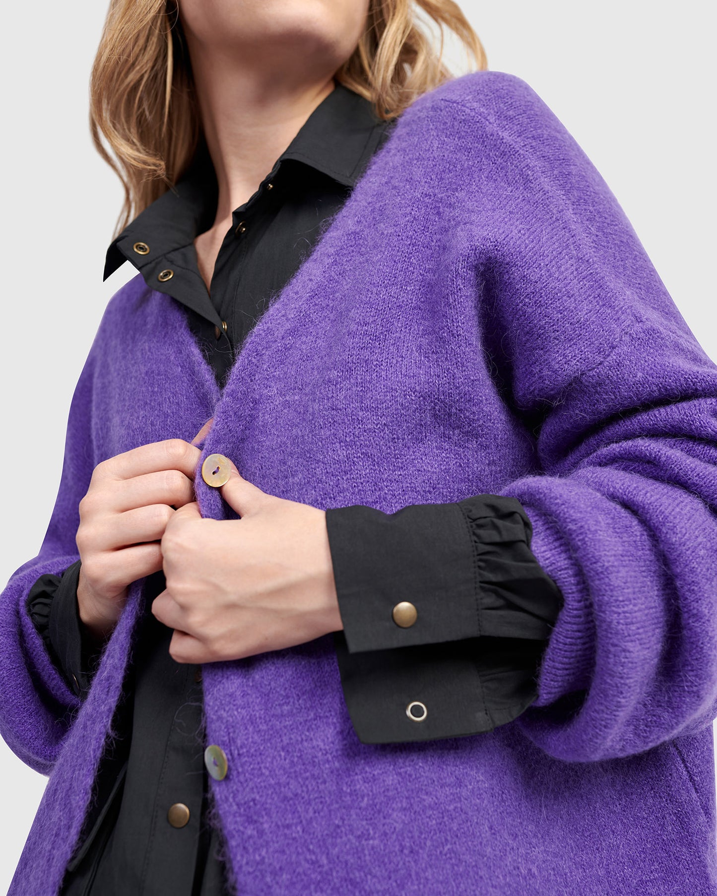 סריג מתחלף סגול